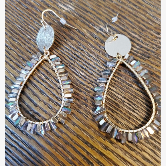 Gold Tone iridescent Teardrop Earrings - Picture 2 of 2